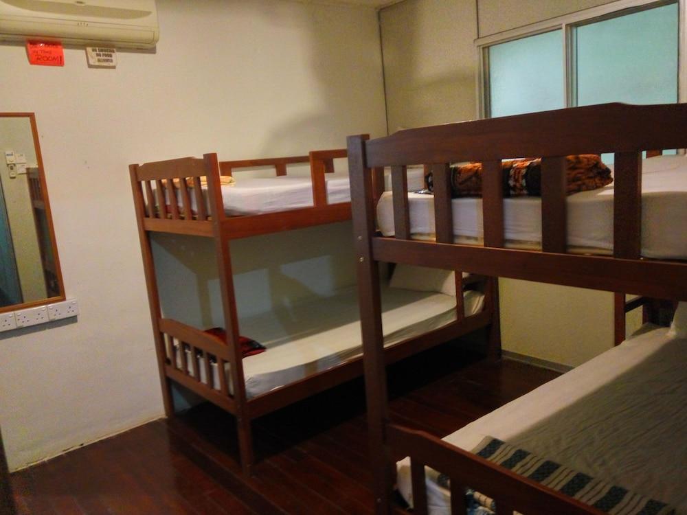 Discovery Youth Hostel Malacca Extérieur photo